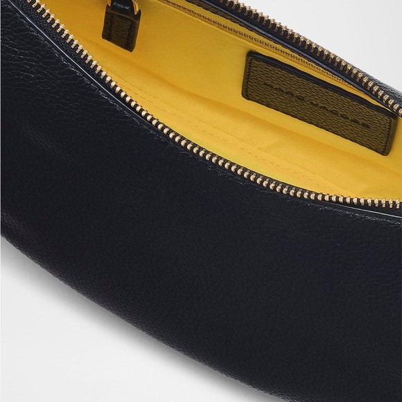 NWT Marc Jacobs Black Pebbled Leather Shoulder Bag – Gold Hardware - Picture 5 of 7